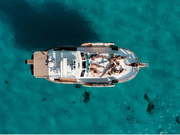 Motorboot mieten in Sant Antoni de Portmany zum besten Preis