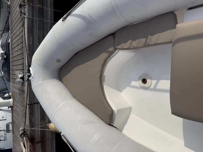 Boot mieten Saint-Raphaël günstig Explorer 620