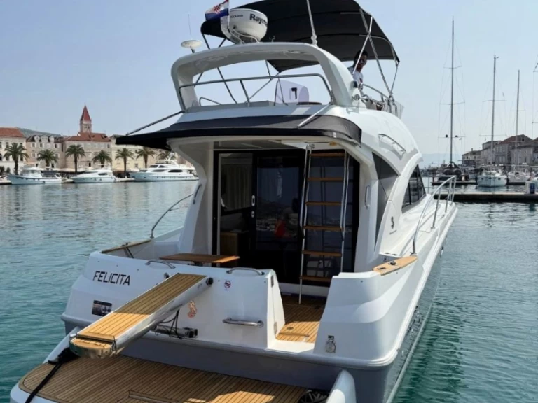 Bénéteau Antares 36 mieten Trogir
