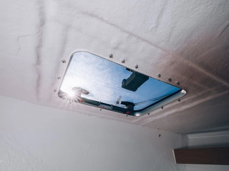 Bootsverleih Bénéteau Flyer 6 SUNdeck Ajaccio Samboat