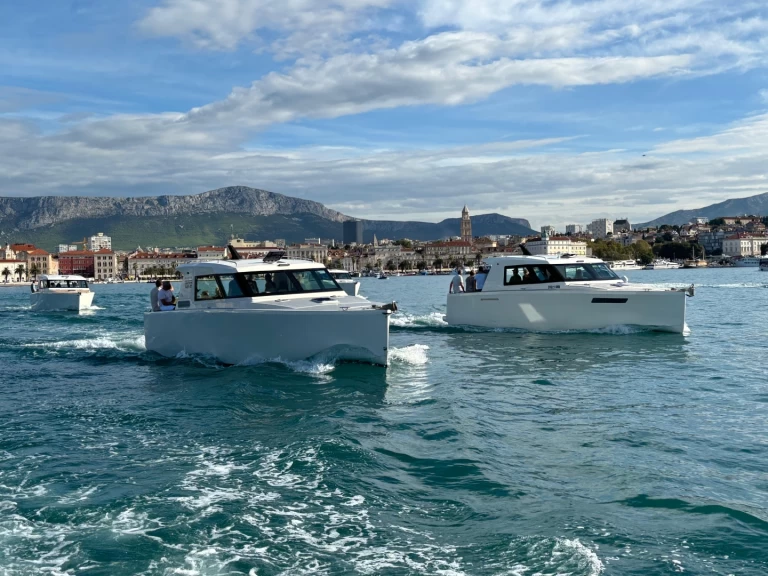 Vermietung Yacht Aliskaf37  mit Führerschein