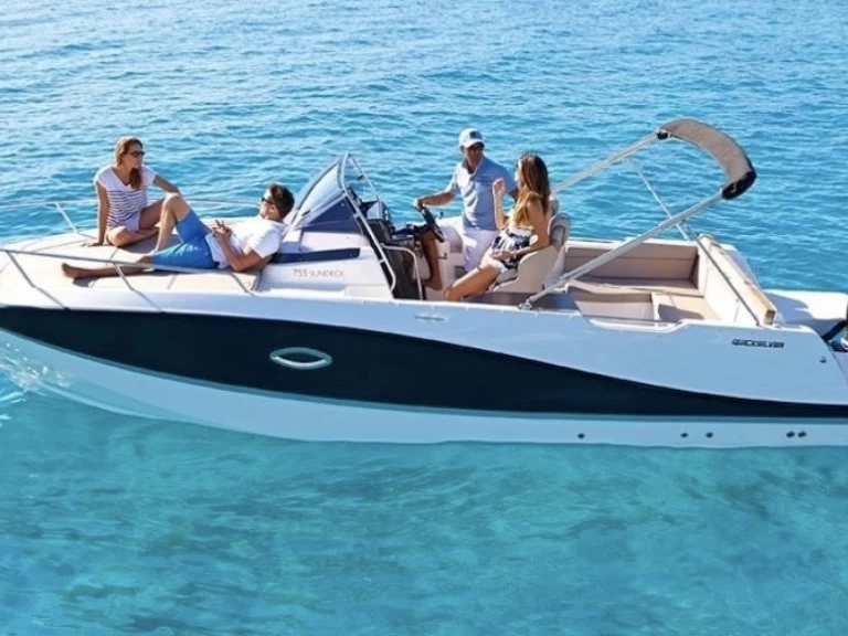 Motorboot mit oder ohne Skipper Quicksilver mieten in Palma de Mallorca