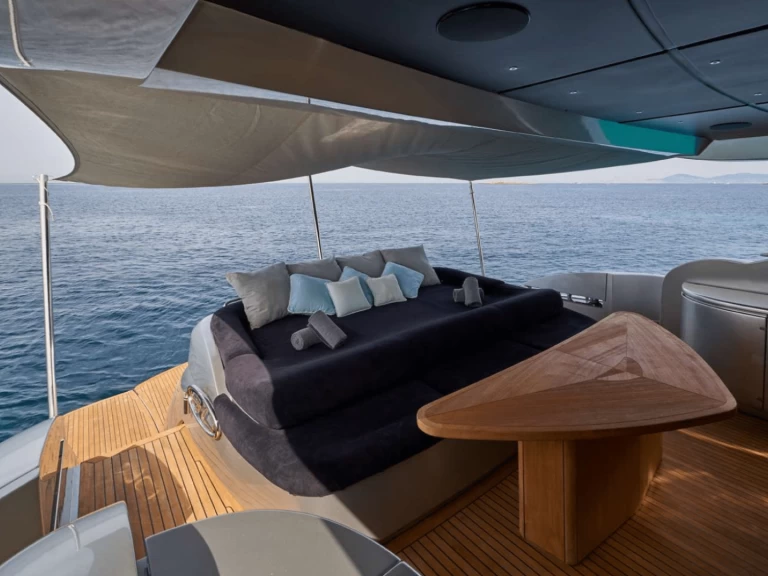 Vermietung Yacht Pershing mit Führerschein