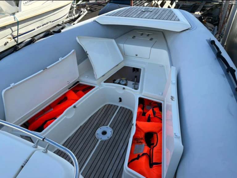 Schlauchboot mieten in Langrolay-sur-Rance zum besten Preis