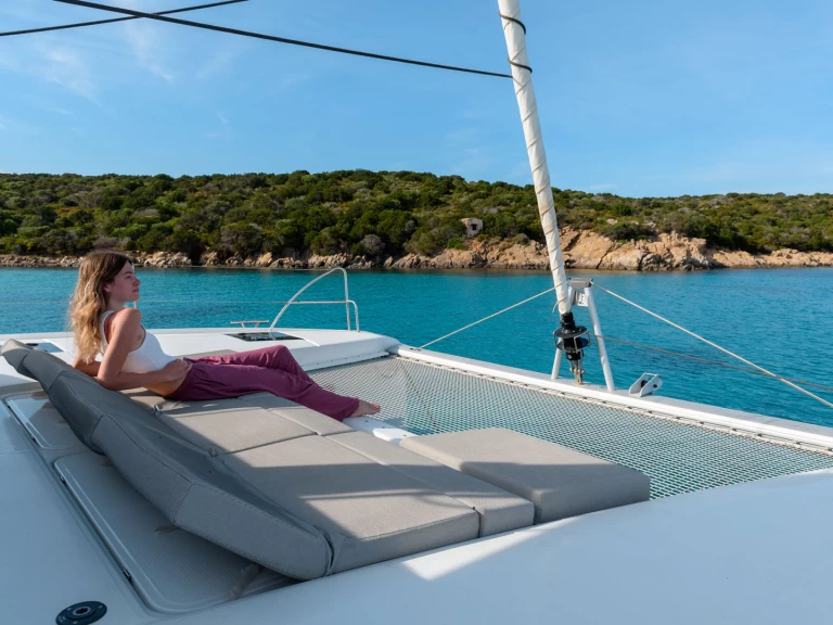 YachtCharter in Cannigione di Arzachena - Fountaine Pajot Astrea 42 auf SamBoat