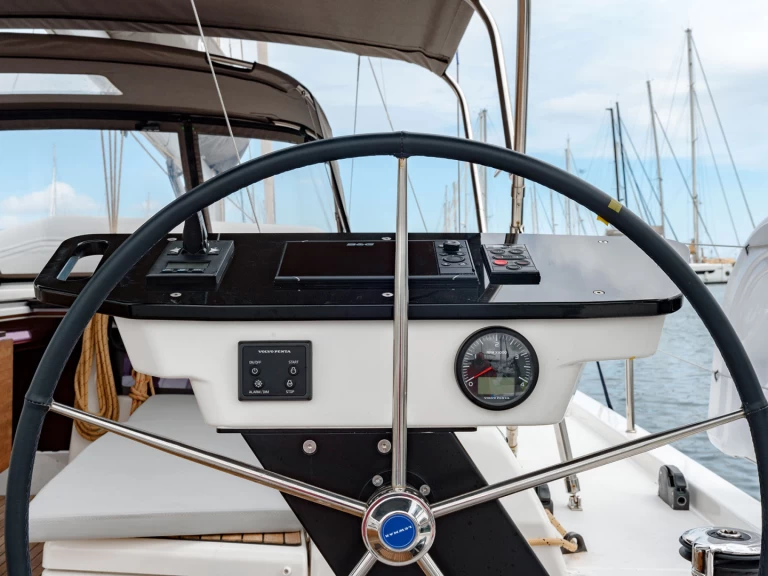 YachtCharter in Cannigione di Arzachena - Dufour Dufour 470 auf SamBoat