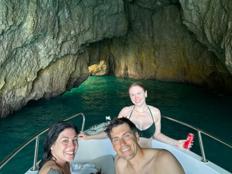 Motorboot mit oder ohne Skipper Teorema mieten in Sorrent