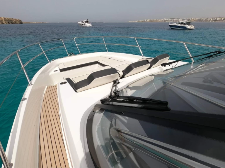 Vermietung Motorboot Jeanneau mit Führerschein