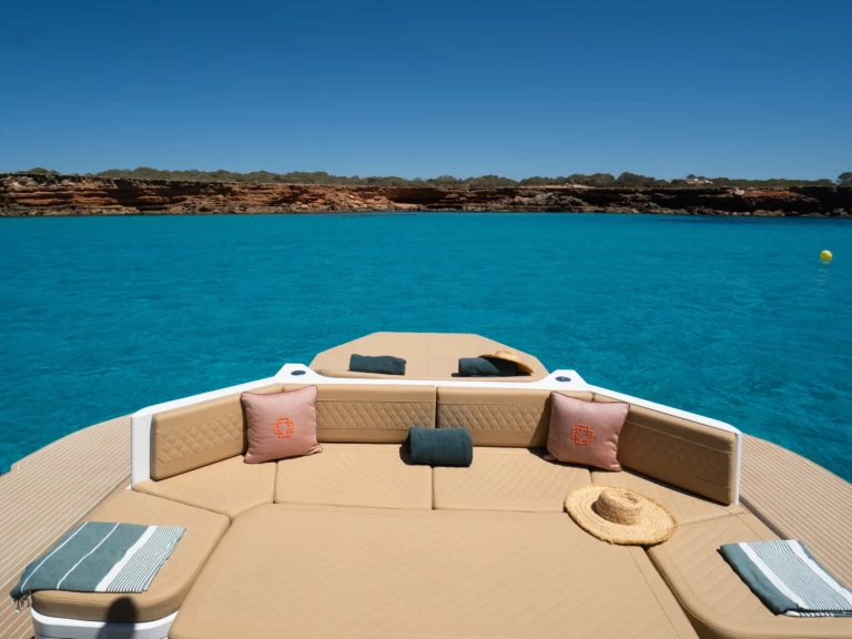 YachtCharter in Ibiza Town - HOUSE OF HÜNTTER CATAMARAN POWER auf SamBoat