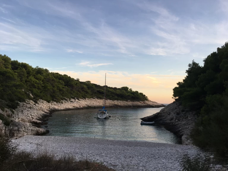 Boot mieten Vis günstig Oceanis 373