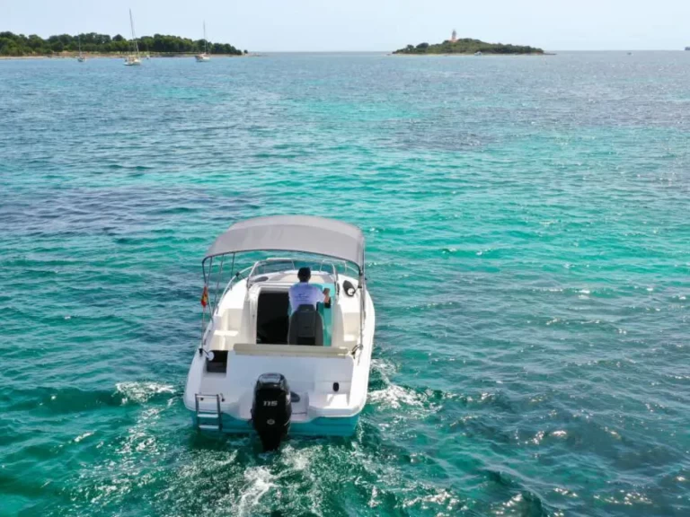 Motorboot mieten in Port d'Alcudia zum besten Preis