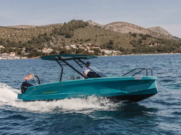 Motorboot mit oder ohne Skipper Axopar mieten in Port d'Alcudia
