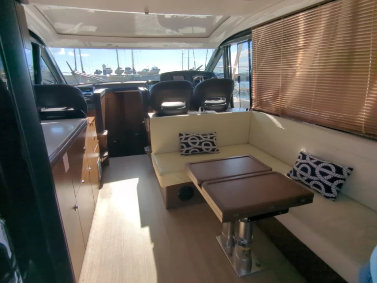 Motorboot mit oder ohne Skipper Bavaria mieten in Cádiz