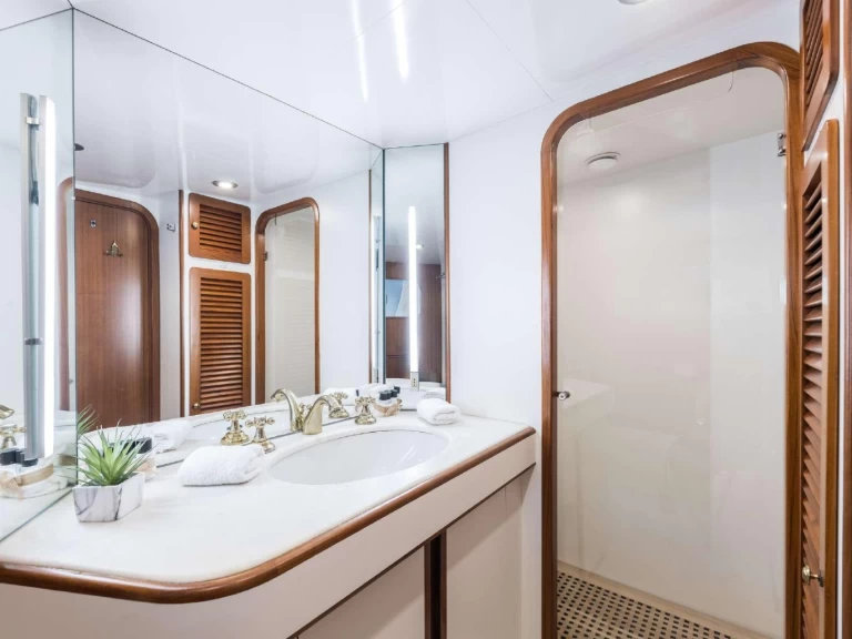 Yacht mit oder ohne Skipper Lagoon mieten in Ibiza Town