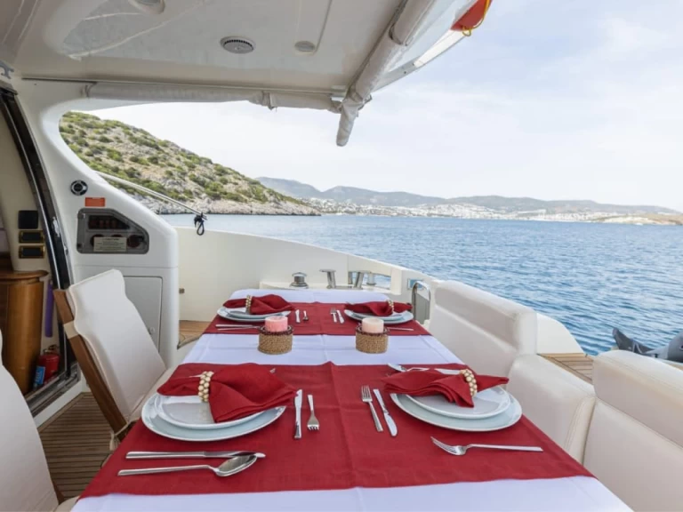 Yacht mit oder ohne Skipper Azimut-55 mieten in Bodrum harbour