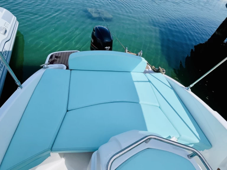 Motorboot mit oder ohne Skipper Romar mieten in Ischia