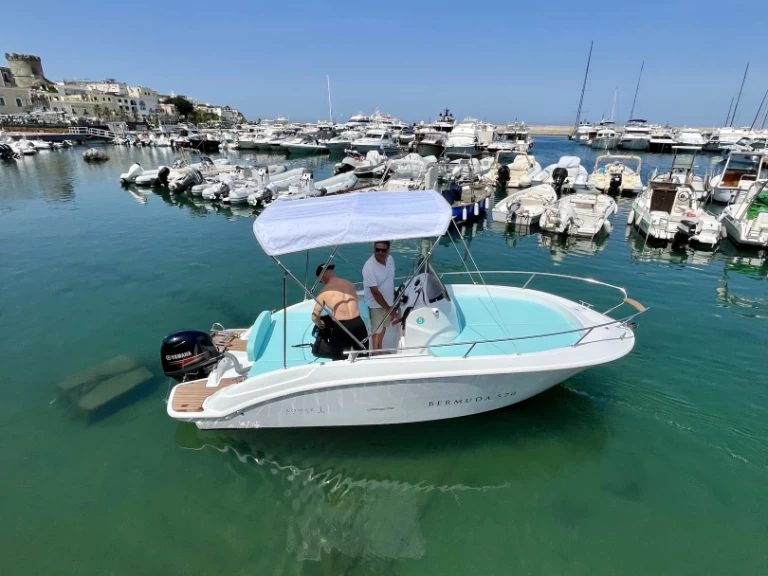 Motorboot mieten in Ischia zum besten Preis