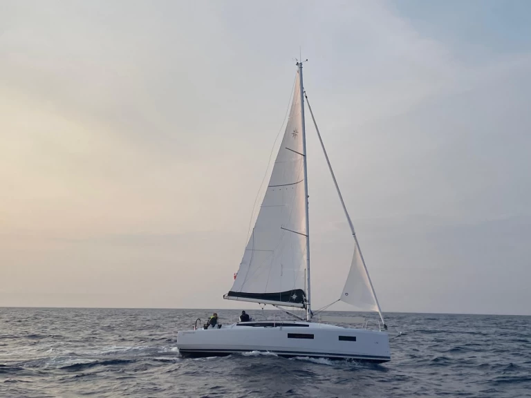 YachtCharter in Nettuno - Jeanneau Sun Odyssey 350 auf SamBoat