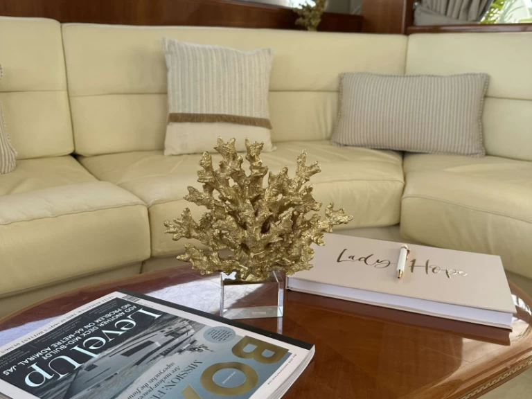 Yacht mieten in Athen - Princess, UK Lady Hope