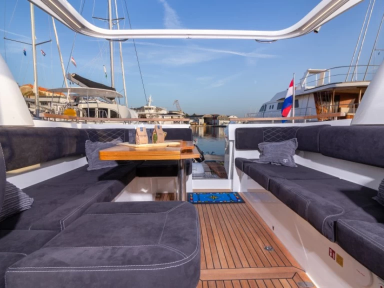 Bootsverleih Marex Marex 360 CC Šibenik Samboat