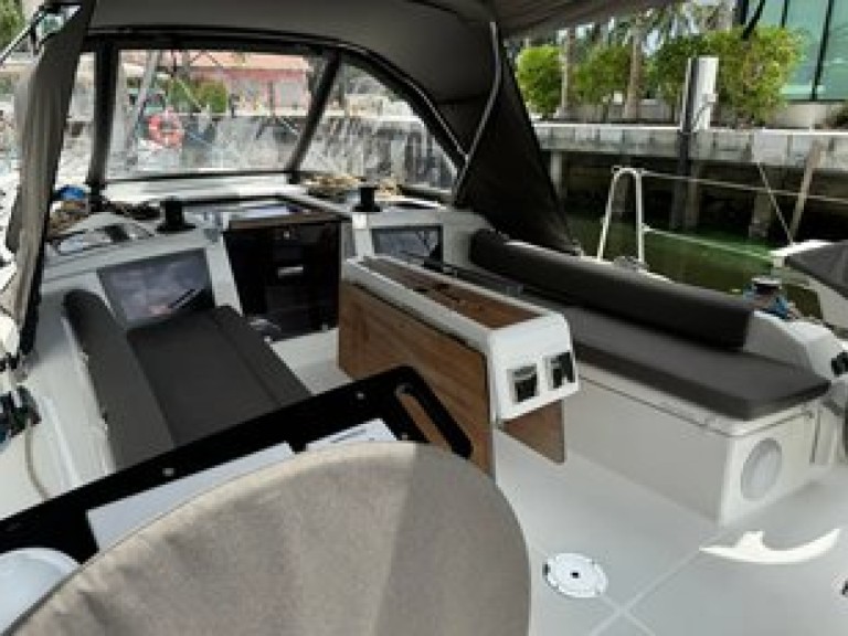 Boot mieten Marsh Harbour günstig Dufour 37
