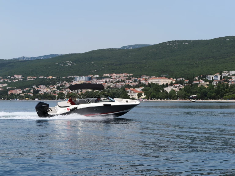 YachtCharter in Crikvenica - Sea Ray Sea Ray SPX 210 auf SamBoat