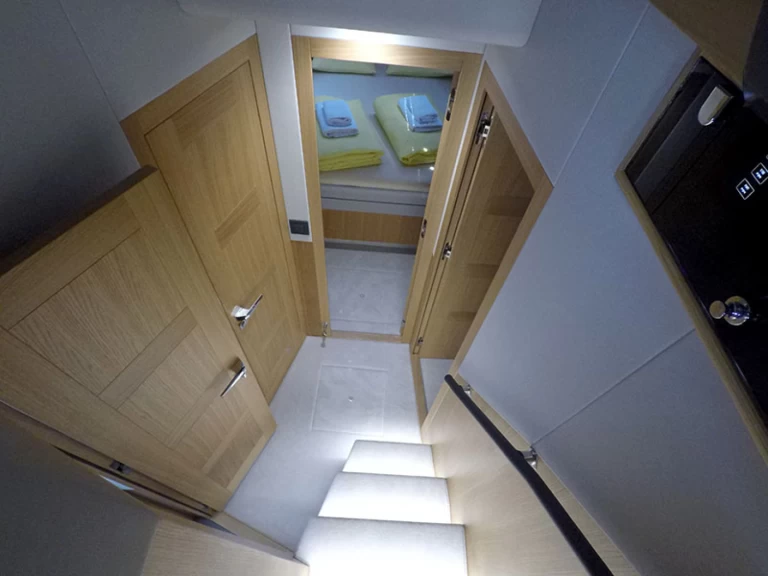 Galeon Galeon 480 Fly mieten Šibenik