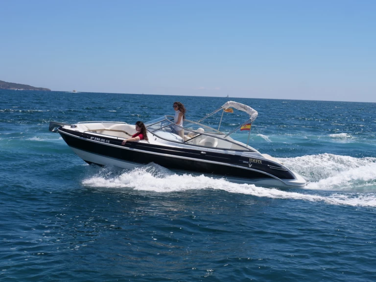 Motorboot mit oder ohne Skipper Formula mieten in Empuriabrava