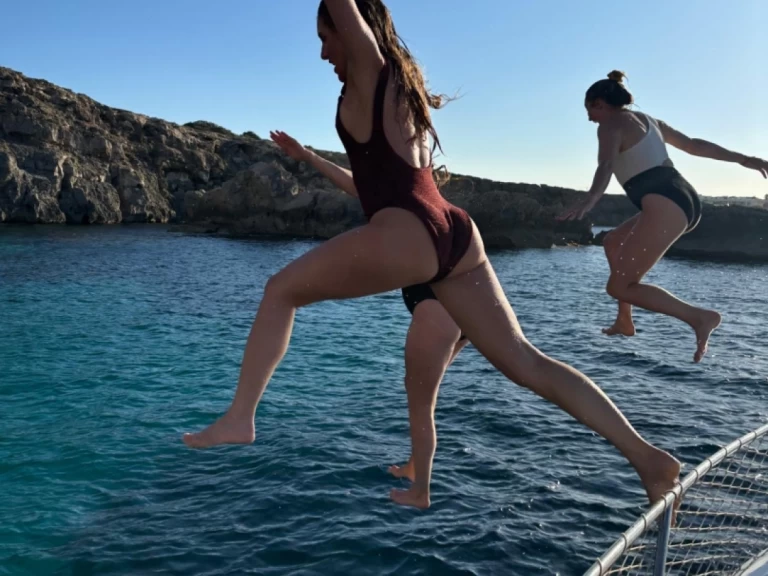 Motorboot mit oder ohne Skipper Jeanneau mieten in Marina Formentera