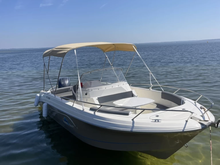 Motorboot mit oder ohne Skipper Pacific Craft mieten in Biscarrosse
