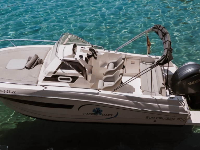 Vermietung Motorboot Pacific Craft mit Führerschein