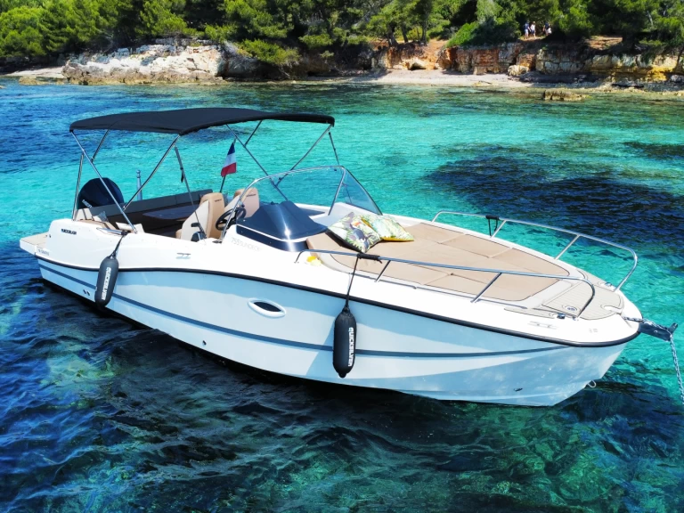 Motorboot mieten in Mandelieu-la-Napoule zum besten Preis