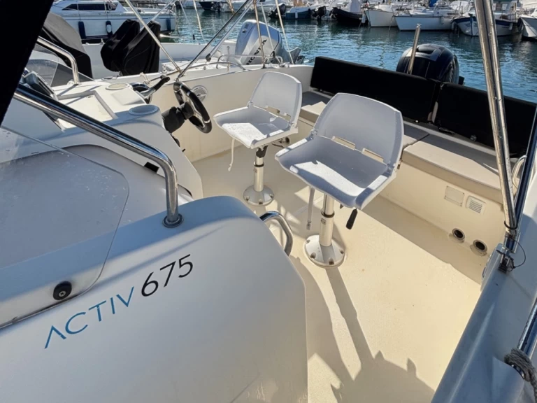 Motorboot mit oder ohne Skipper Quicksilver mieten in Saint-Aygulf