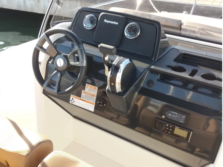 Motorboot mit oder ohne Skipper Quicksilver mieten in Cambrils