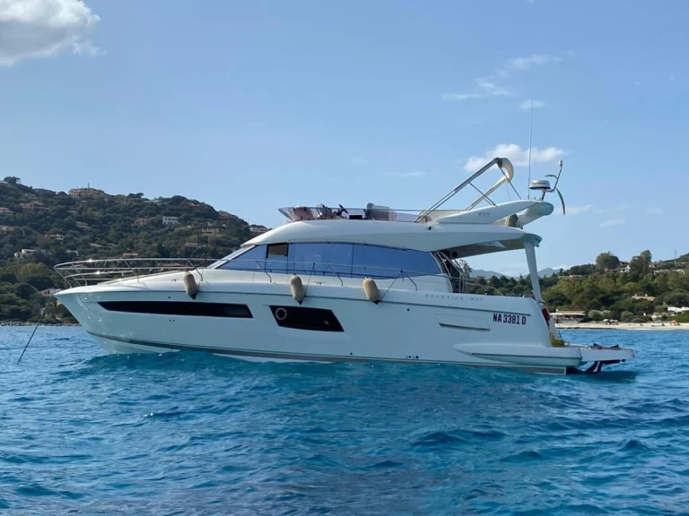 Vermietung Yacht Prestige mit Führerschein