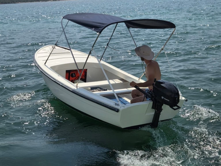 Ein Pasara Jugoplastika mieten in Poljica