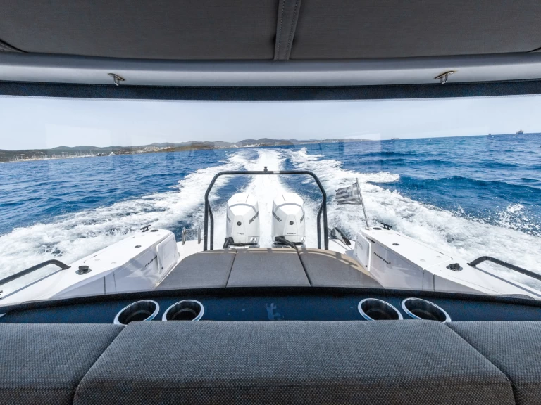 YachtCharter in Lavrion - Axopar Axopar 37 XC Cross Cabin auf SamBoat