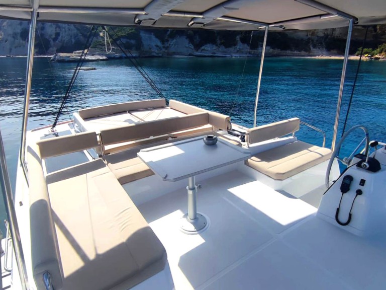 Katamaran mit oder ohne Skipper Bali Catamarans mieten in Lavrion