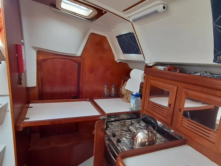 Ein Bénéteau Oceanis 361 mieten in Póros (City)