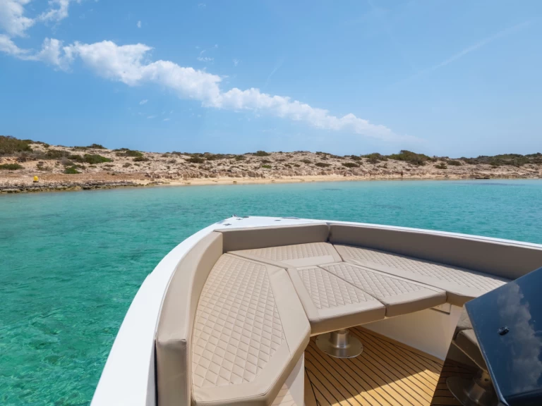 Ein DEANTONIO YACHTS D28 mieten in Dénia