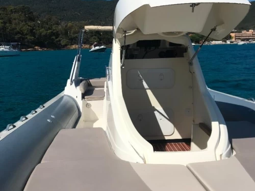 Schlauchboot mieten in Le Canon zum besten Preis