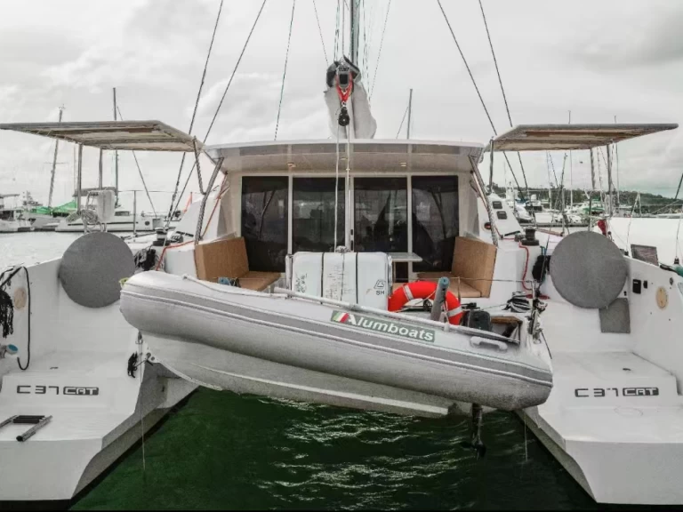 Bootsverleih Comar Comet CAT 37 Phuket Samboat