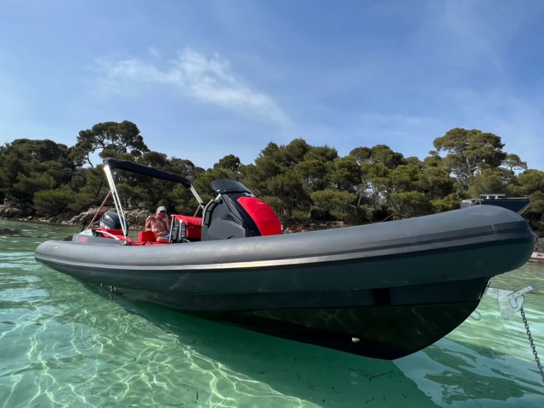 Schlauchboot mieten in Saint-Raphaël zum besten Preis