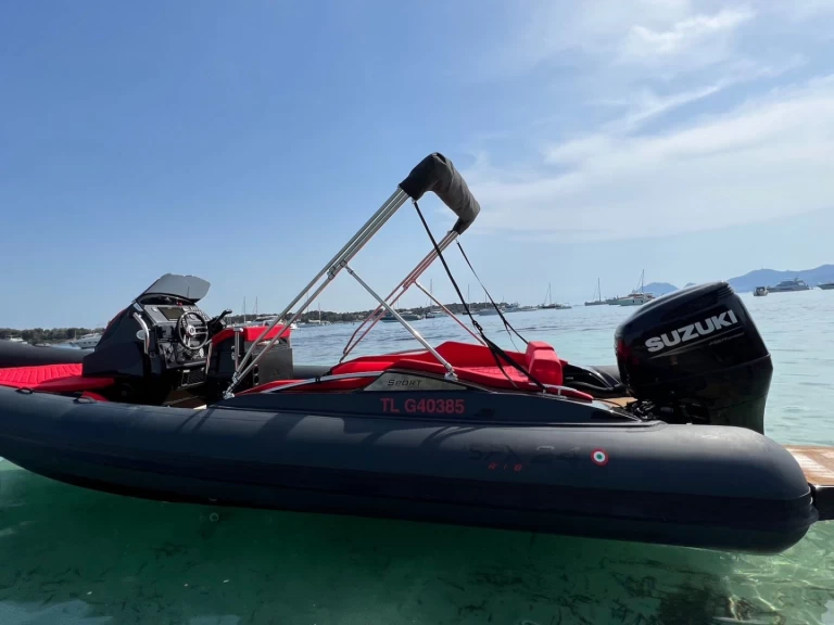 SPX RIB 24 DINETTE mieten Saint-Raphaël