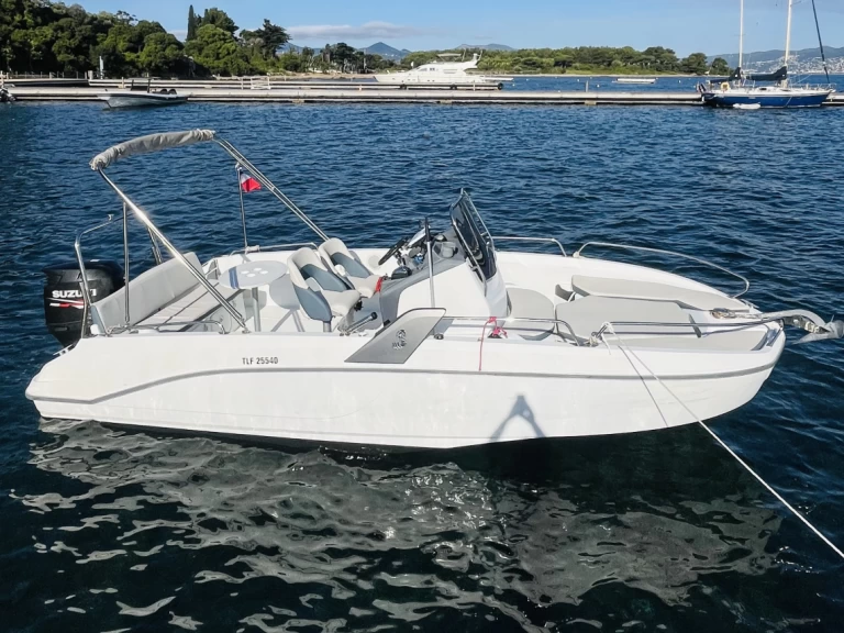 Motorboot mieten in Antibes - Jeanneau Cap Camarat 5.5 WA Serie 2