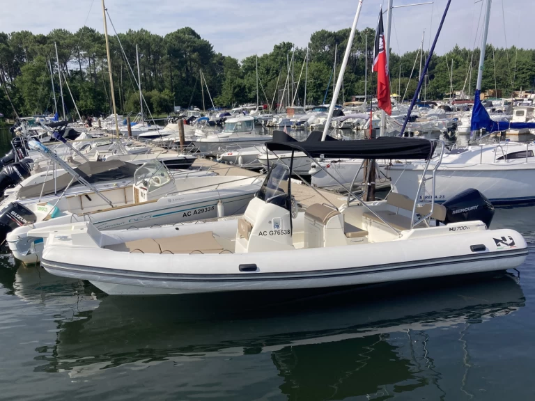 Ein Nuova Jolly NJ 700 XL mieten in Sanguinet