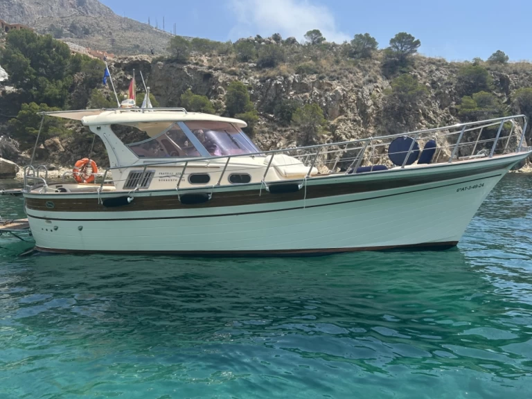 YachtCharter in Altea - Fratelli Aprea Sorrento 32 Semi Cabinato auf SamBoat
