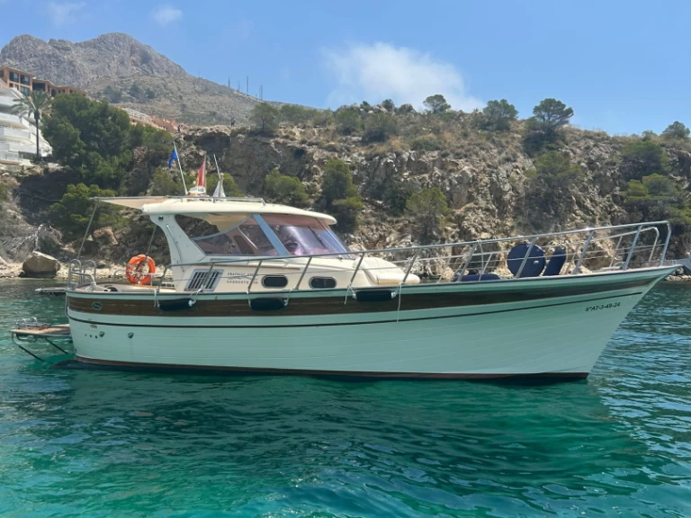 Bootsverleih Fratelli Aprea Sorrento 32 Semi Cabinato Altea Samboat