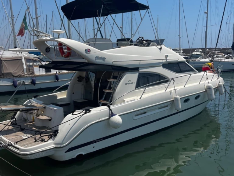 Ein Cranchi Atlantique 40 Fly mieten in Nettuno