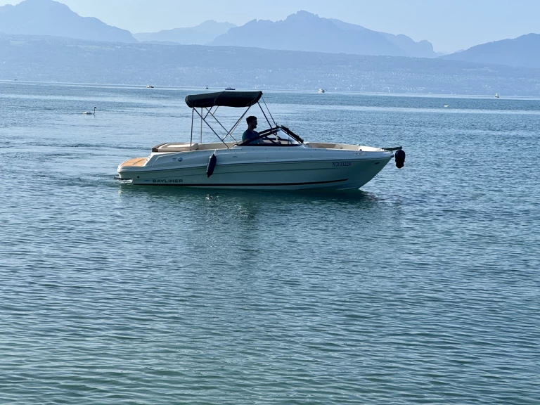 Boot mieten Lausanne günstig VR4